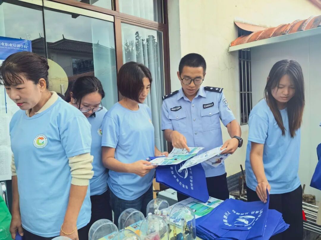 这场禁毒宣传教育,让咖啡的醇香变得“提神”更安全
